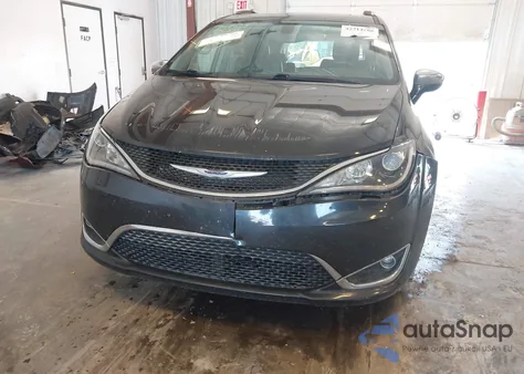 2019 Chrysler Pacifica Limited from USA, damaged, VIN 2C4RC1GG3KR738648